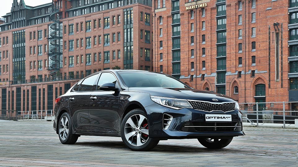 KIA представляет обновленную линейку 2017 модельного года