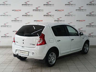 Renault Sandero 2012