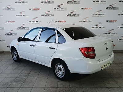 ВАЗ (Lada) Granta 2013