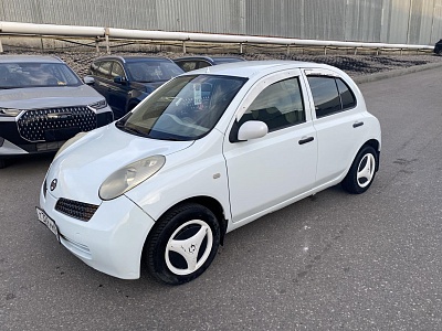 Nissan March 2002