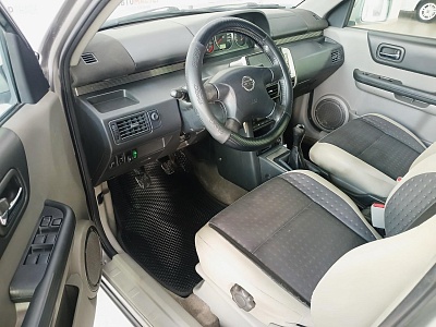 Nissan X-Trail 2003