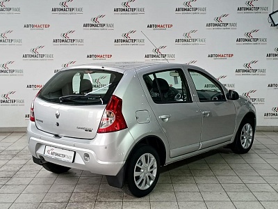 Renault Sandero 2012
