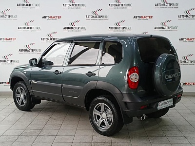 Chevrolet Niva 2013