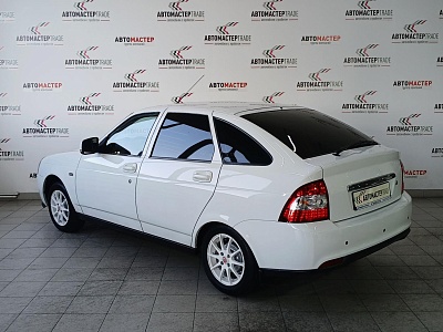 ВАЗ (Lada) Priora 2015