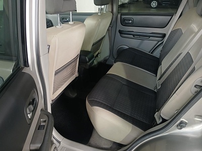 Nissan X-Trail 2003