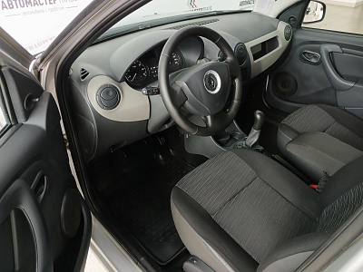 Renault Sandero 2014