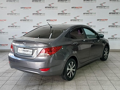 Hyundai Solaris 2012
