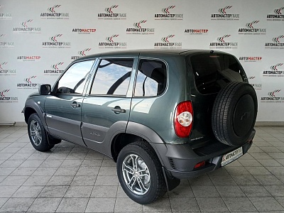 Chevrolet Niva 2012