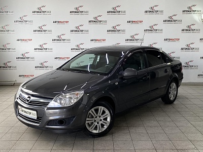Opel Astra 2011