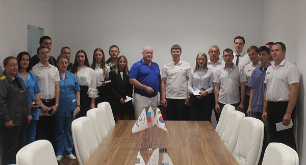 В ДЦ Chery и Hyundai ГК Автомастер состоялось торжественное награждение сотрудников